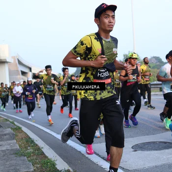Runner Photo 6267431