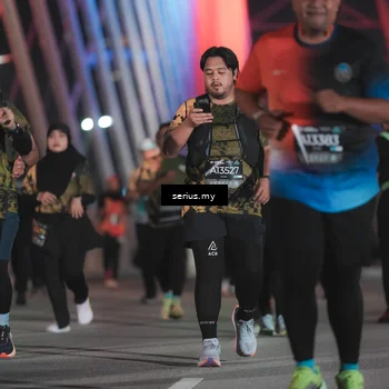 Runner Photo 6267645