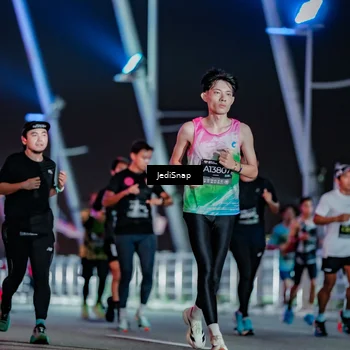Runner Photo 6267653
