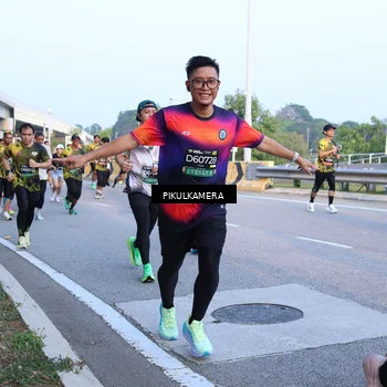 Runner Photo 6267765