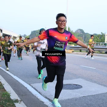 Runner Photo 6267780