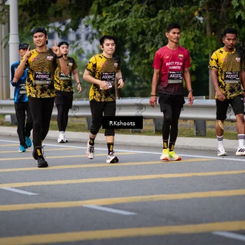 Runner Photo 6267853