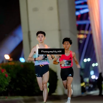 Runner Photo 6267856