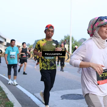 Runner Photo 6267995