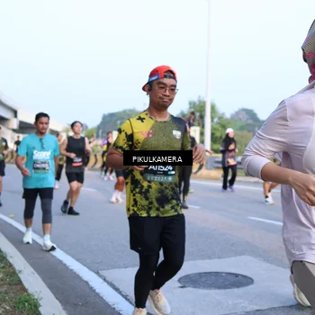 Runner Photo 6268013