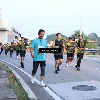 Runner Photo 6268064