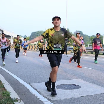 Runner Photo 6268132