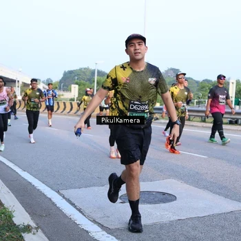Runner Photo 6268144