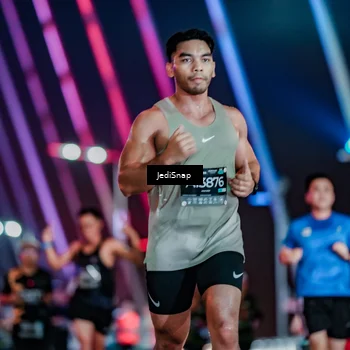 Runner Photo 6268165