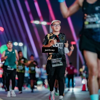 Runner Photo 6268341