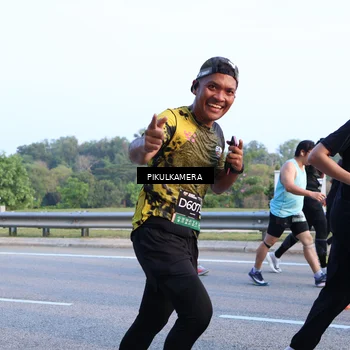 Runner Photo 6268355