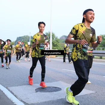 Runner Photo 6268420