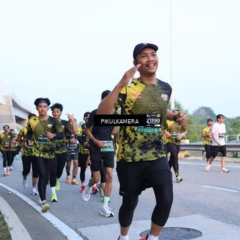 Runner Photo 6268476