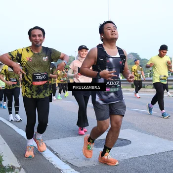 Runner Photo 6268645