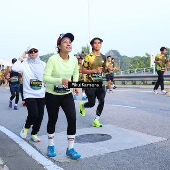 Runner Photo 6268716