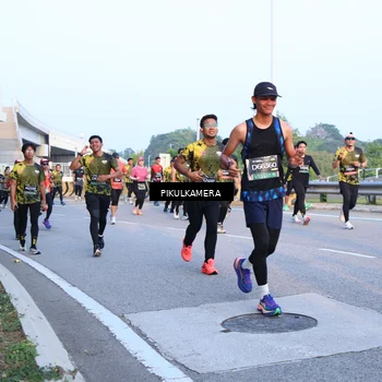 Runner Photo 6268768