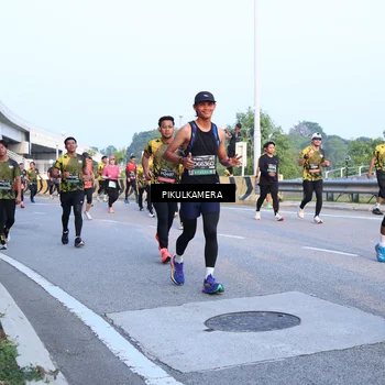 Runner Photo 6268776