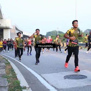 Runner Photo 6268819