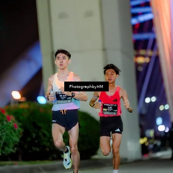 Runner Photo 6268895