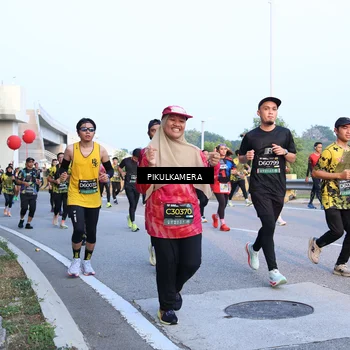 Runner Photo 6268918