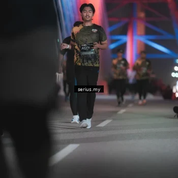 Runner Photo 6268925