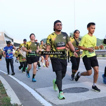 Runner Photo 6269246