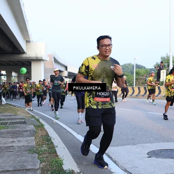 Runner Photo 6269364