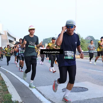 Runner Photo 6269428