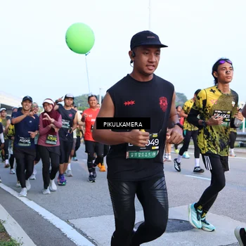 Runner Photo 6269524
