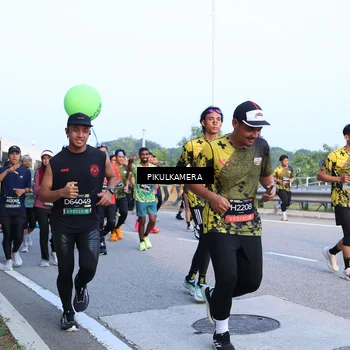 Runner Photo 6269547