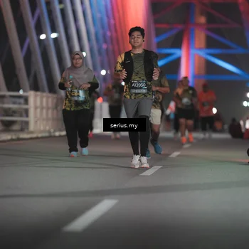 Runner Photo 6269912