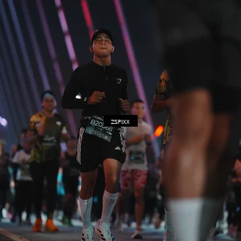 Runner Photo 6269933