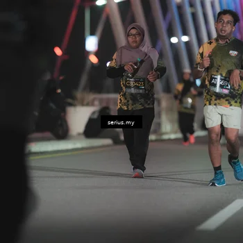 Runner Photo 6270004