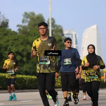 Runner Photo 6270008
