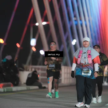 Runner Photo 6270088