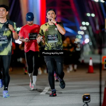 Runner Photo 6270120