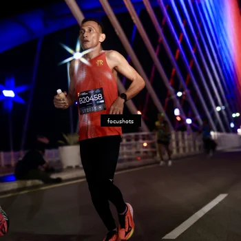 Runner Photo 6270672
