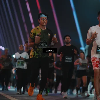 Runner Photo 6271035