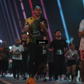 Runner Photo 6271046