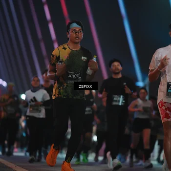 Runner Photo 6271086