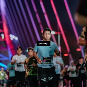 Runner Photo 6271785