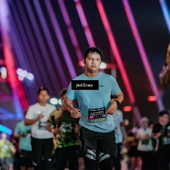 Runner Photo 6271824