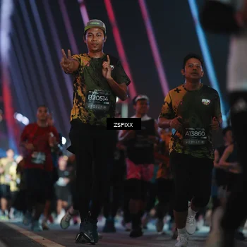 Runner Photo 6271945