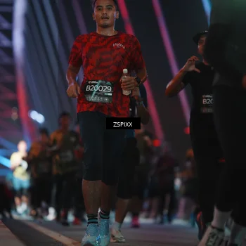 Runner Photo 6272053