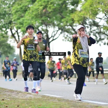 Runner Photo 6272073