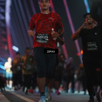 Runner Photo 6272125