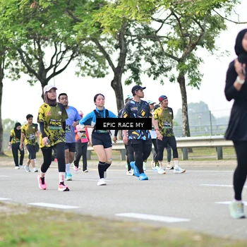 Runner Photo 6272265