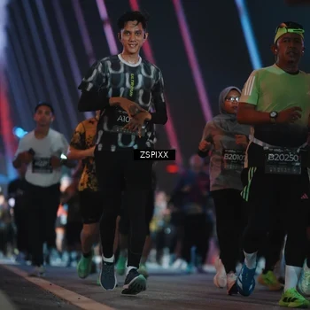 Runner Photo 6272475