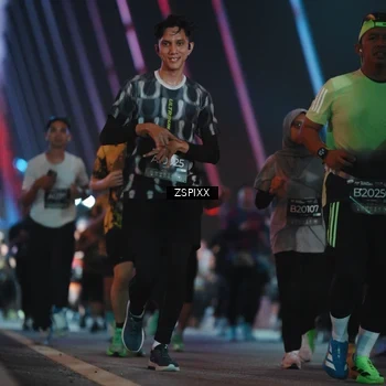Runner Photo 6272478