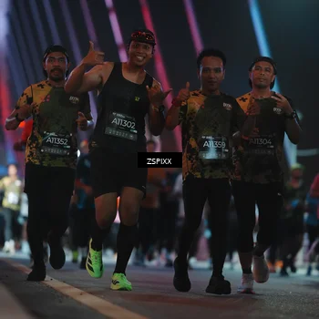 Runner Photo 6272879